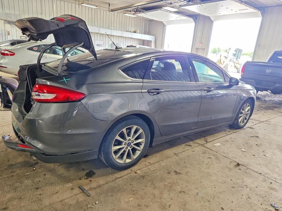 2017 FORD FUSION SE 3