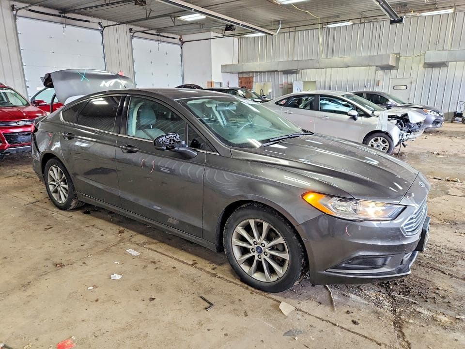 2017 FORD FUSION SE 4