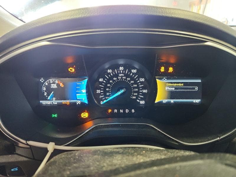 2017 FORD FUSION SE 9