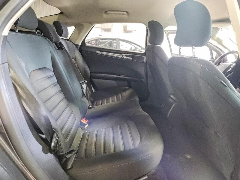 2017 FORD FUSION SE 10