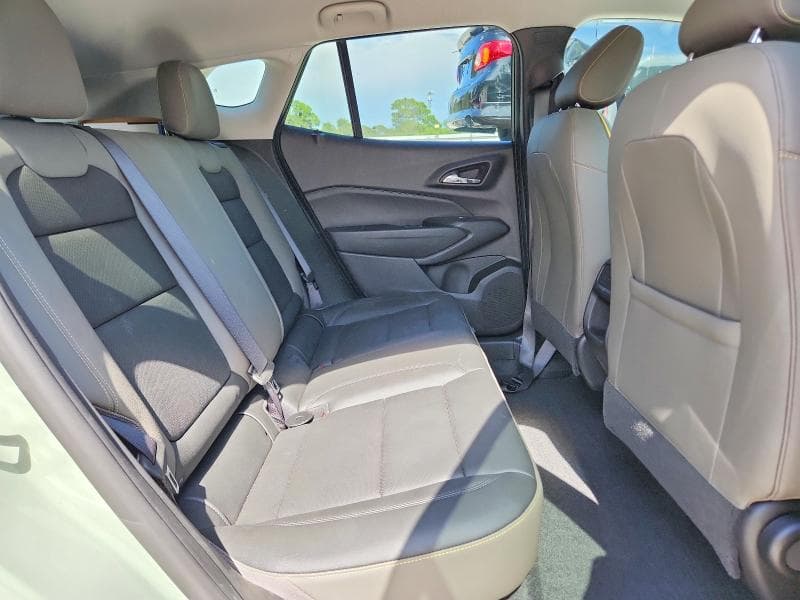 2025 CHEVROLET TRAX ACTIV 11