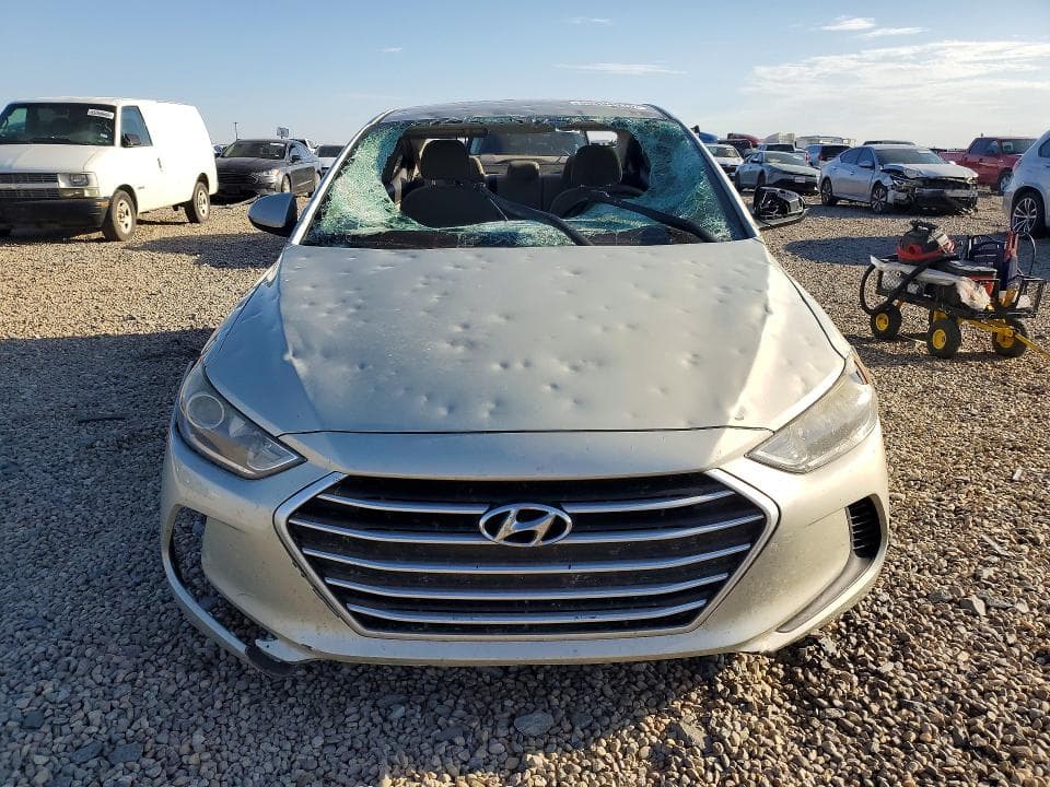 2017 HYUNDAI ELANTRA SE SE 5