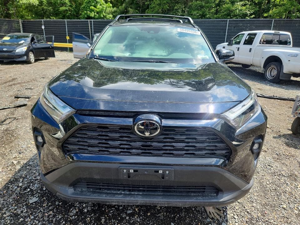2025 TOYOTA RAV4 XLE PREMIUM 5