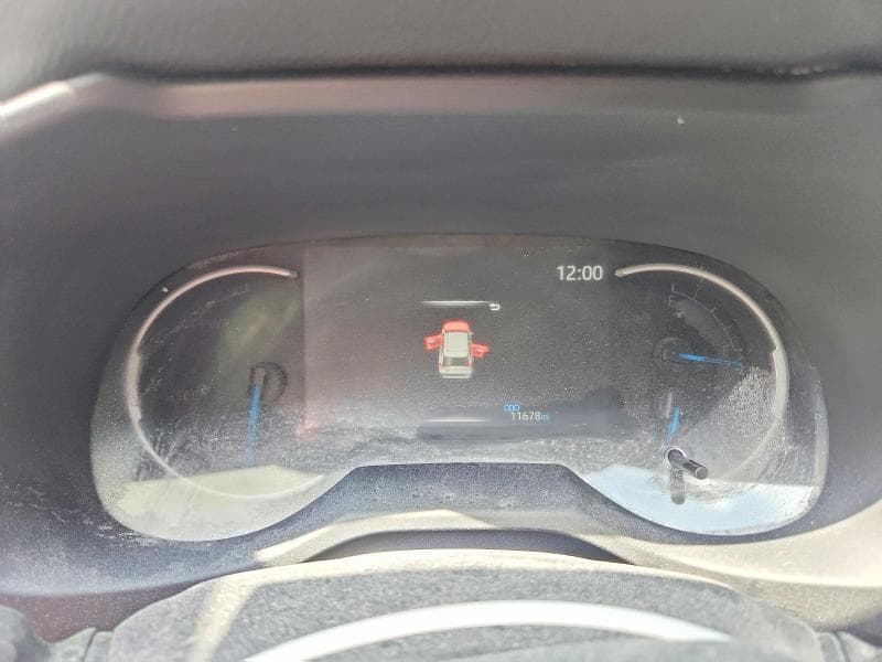 2025 TOYOTA RAV4 XLE PREMIUM 9