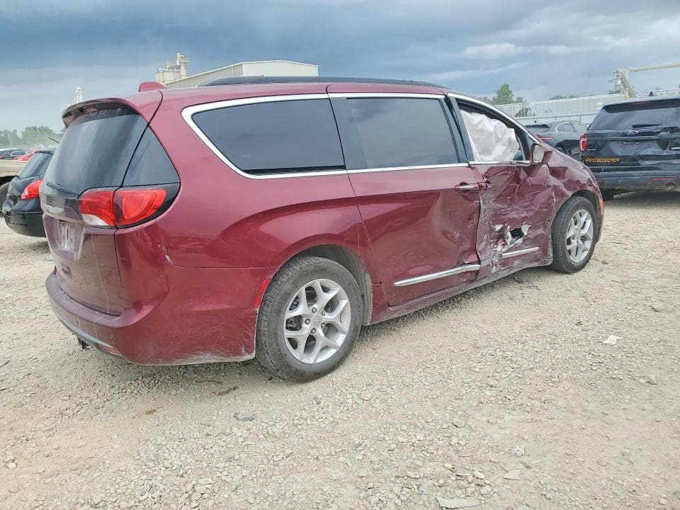 2017 CHRYSLER PACIFICA TOURING L 3