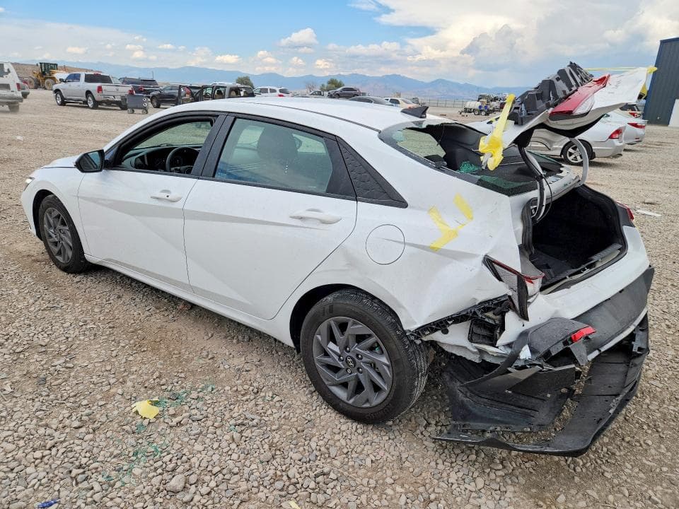 2024 HYUNDAI ELANTRA SEL 2