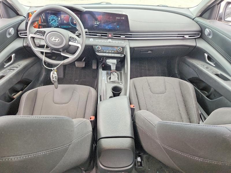 2024 HYUNDAI ELANTRA SEL 8