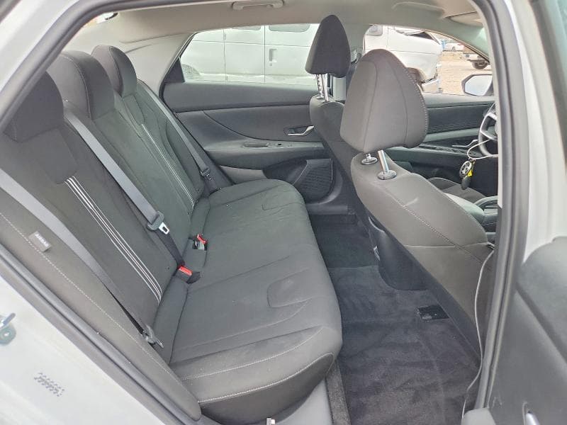 2024 HYUNDAI ELANTRA SEL 10