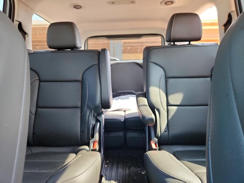 2023 GMC ACADIA SLT 10