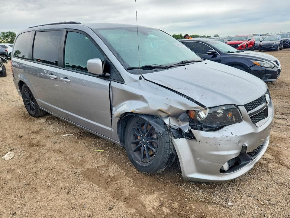2020 DODGE GRAND CARAVAN SE 4