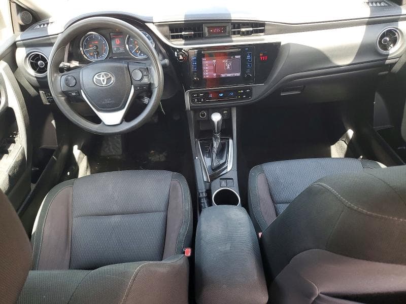 2019 TOYOTA COROLLA LE 8