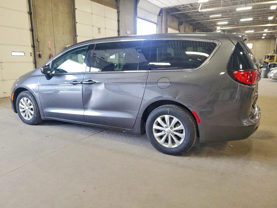 2017 CHRYSLER PACIFICA TOURING 2