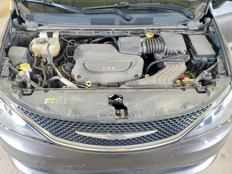 2017 CHRYSLER PACIFICA TOURING 12