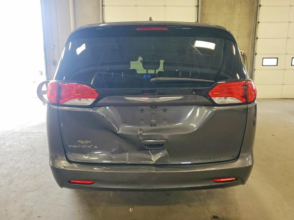 2017 CHRYSLER PACIFICA TOURING 6