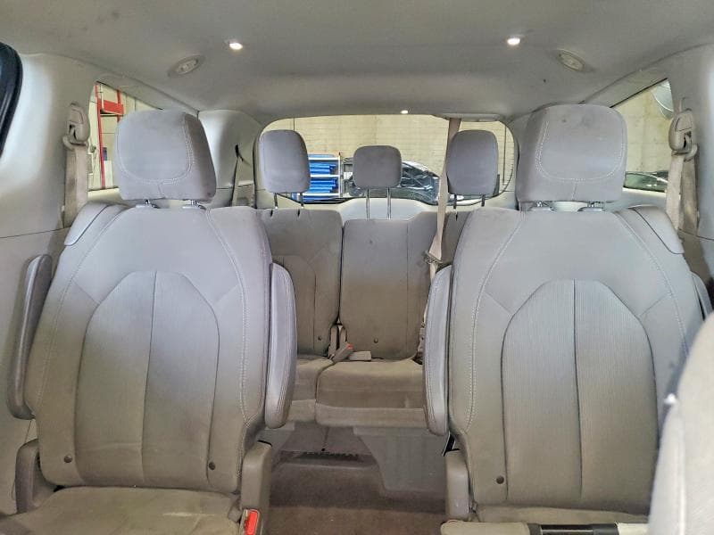 2017 CHRYSLER PACIFICA TOURING 10