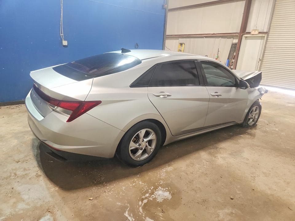 2021 HYUNDAI ELANTRA SE SE 3