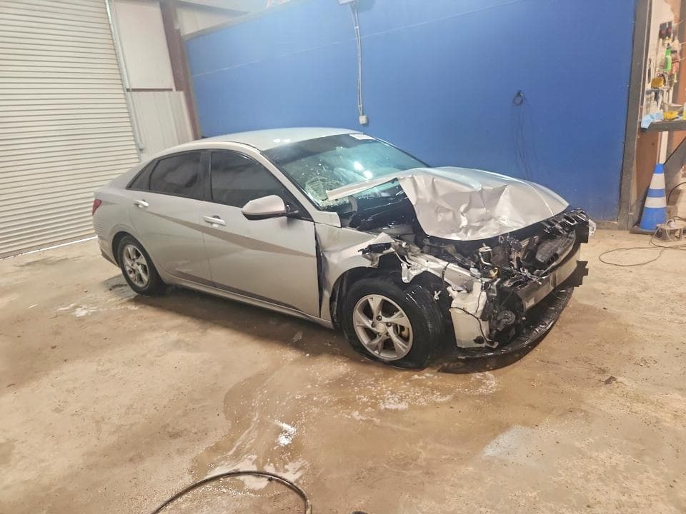 2021 HYUNDAI ELANTRA SE SE 4