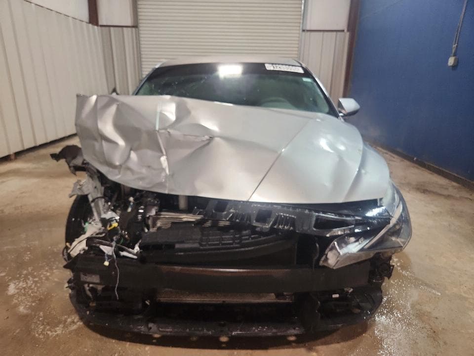 2021 HYUNDAI ELANTRA SE SE 5