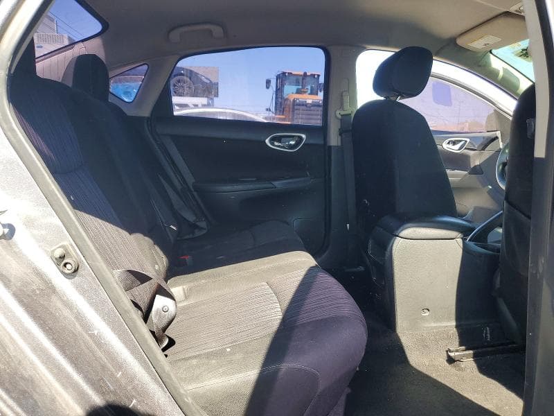 2019 NISSAN SENTRA S S 10