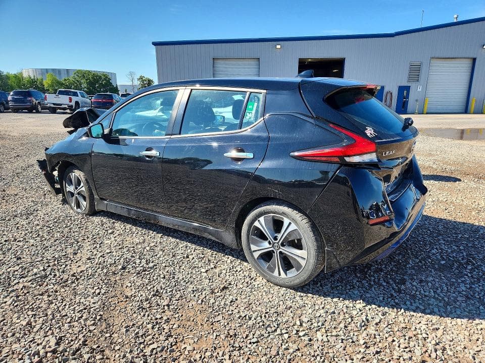 2022 NISSAN LEAF SV 2