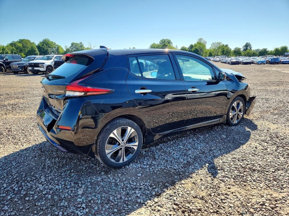2022 NISSAN LEAF SV 3