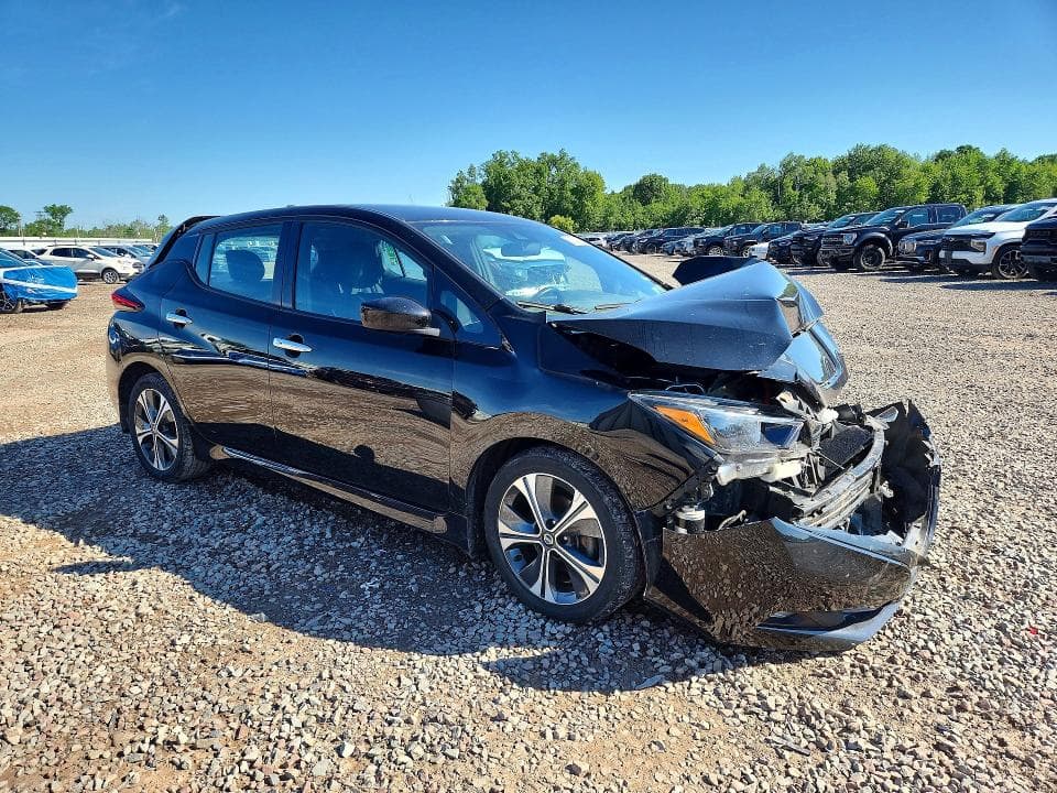 2022 NISSAN LEAF SV 4