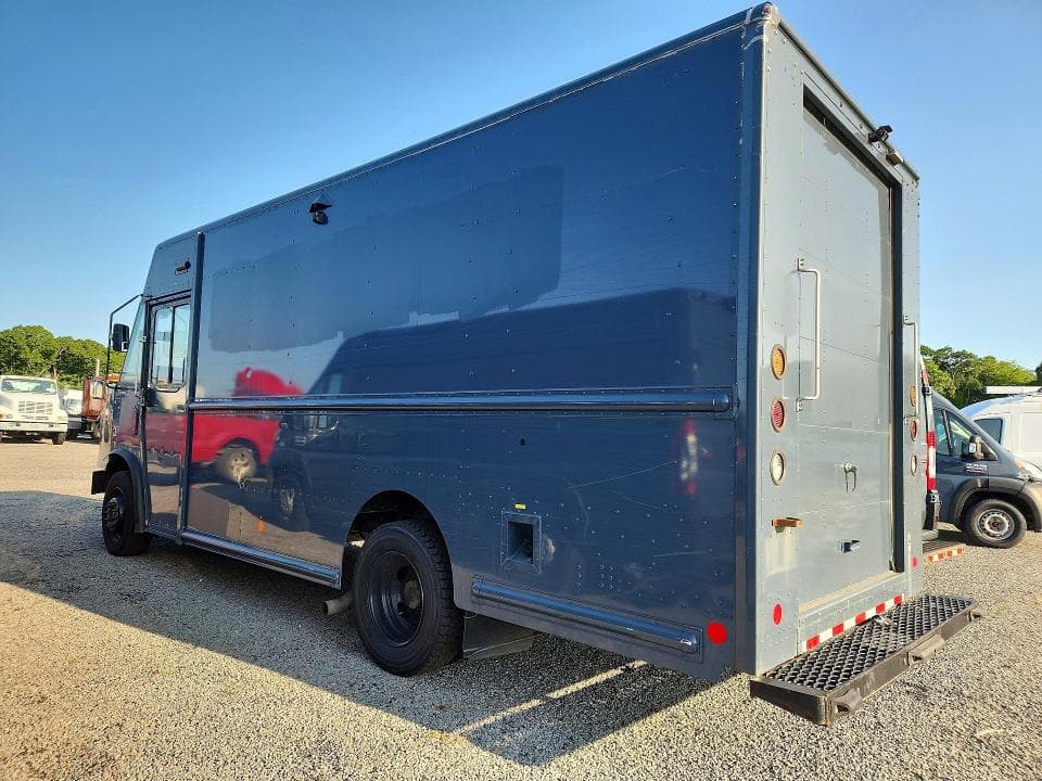 2021 FORD F59 2