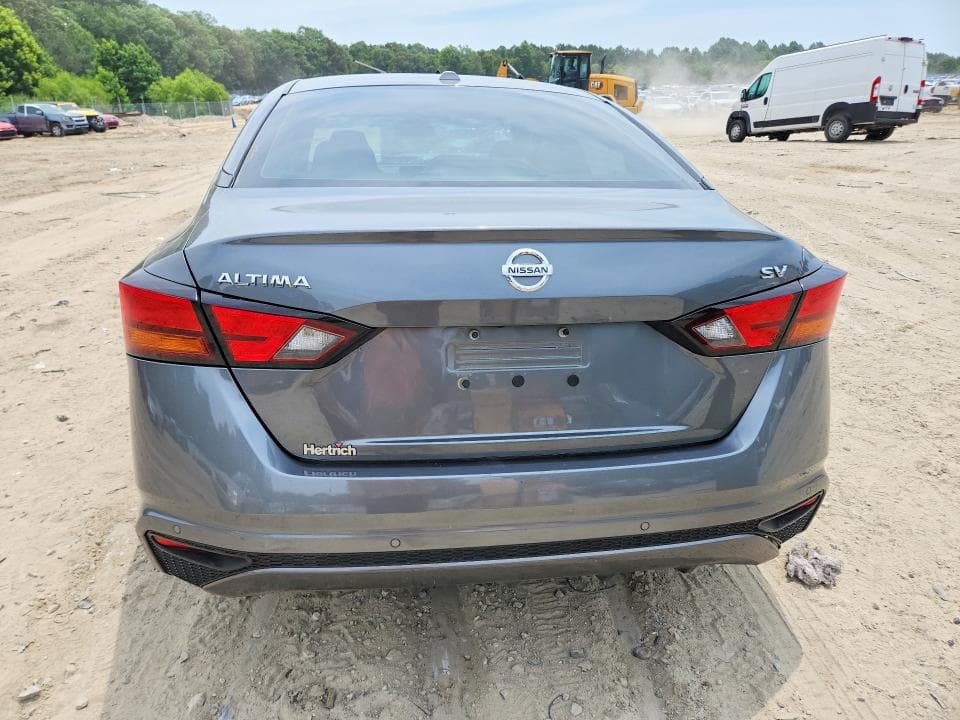 2021 NISSAN ALTIMA SV 6
