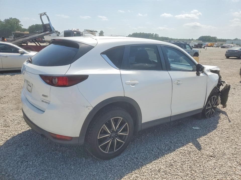 2018 MAZDA CX-5 TOURING 3