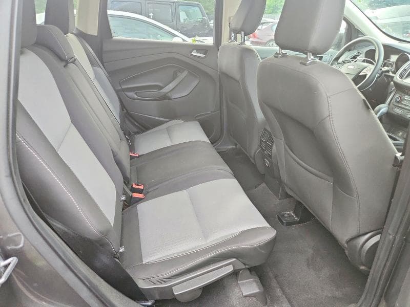 2019 FORD ESCAPE SE 11