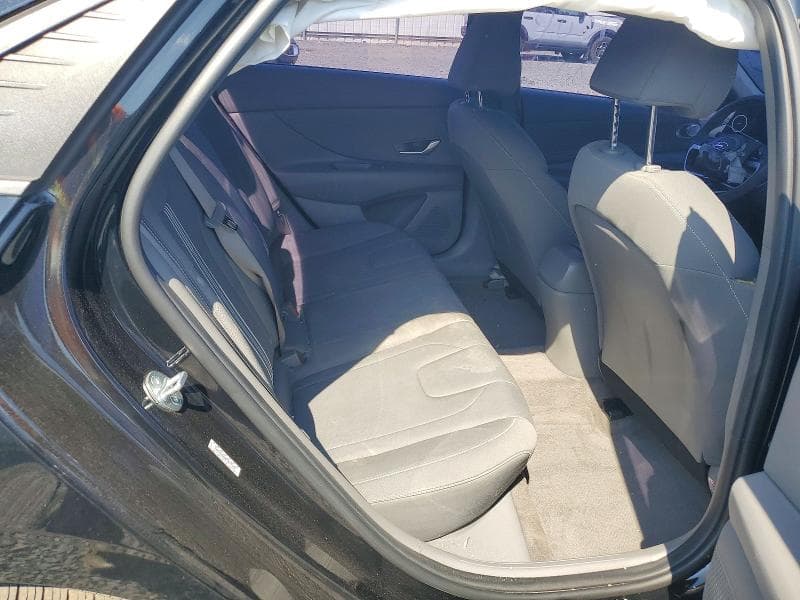 2023 HYUNDAI ELANTRA SEL 10