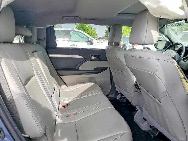 2018 TOYOTA HIGHLANDER XLE 11