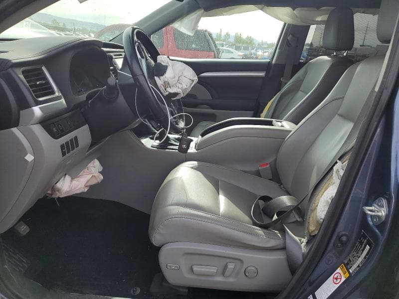 2018 TOYOTA HIGHLANDER XLE 7