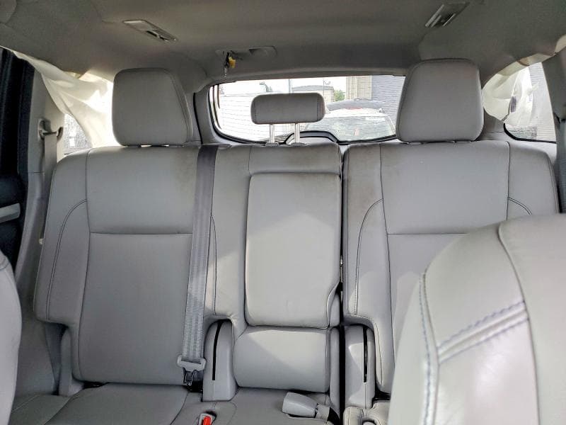 2018 TOYOTA HIGHLANDER XLE 10
