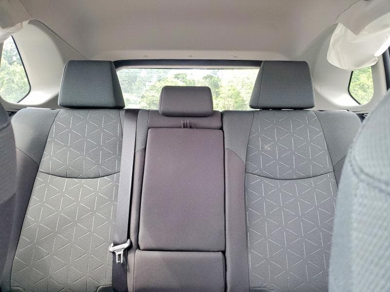 2024 TOYOTA RAV4 XLE 10