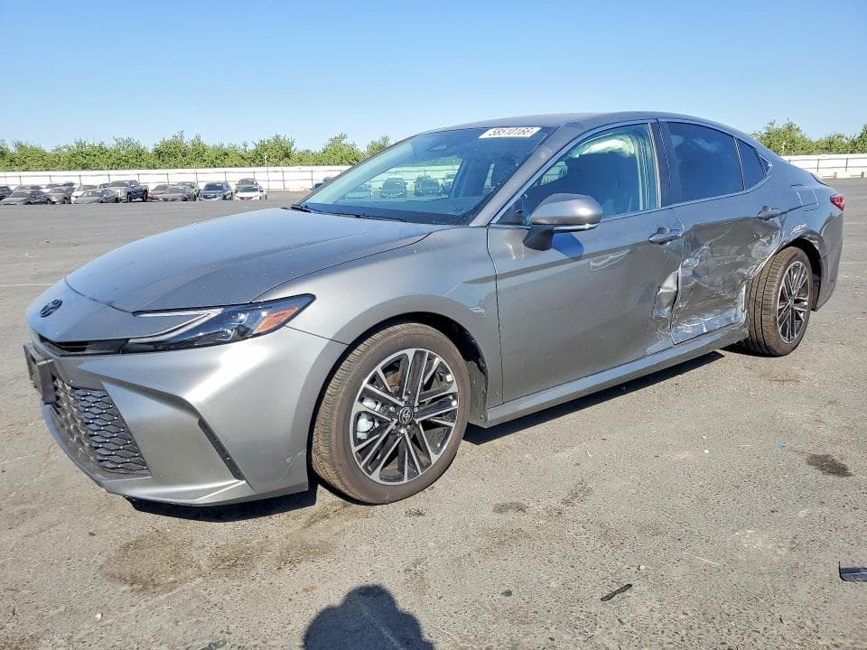 2026 TOYOTA CAMRY XLE - 1