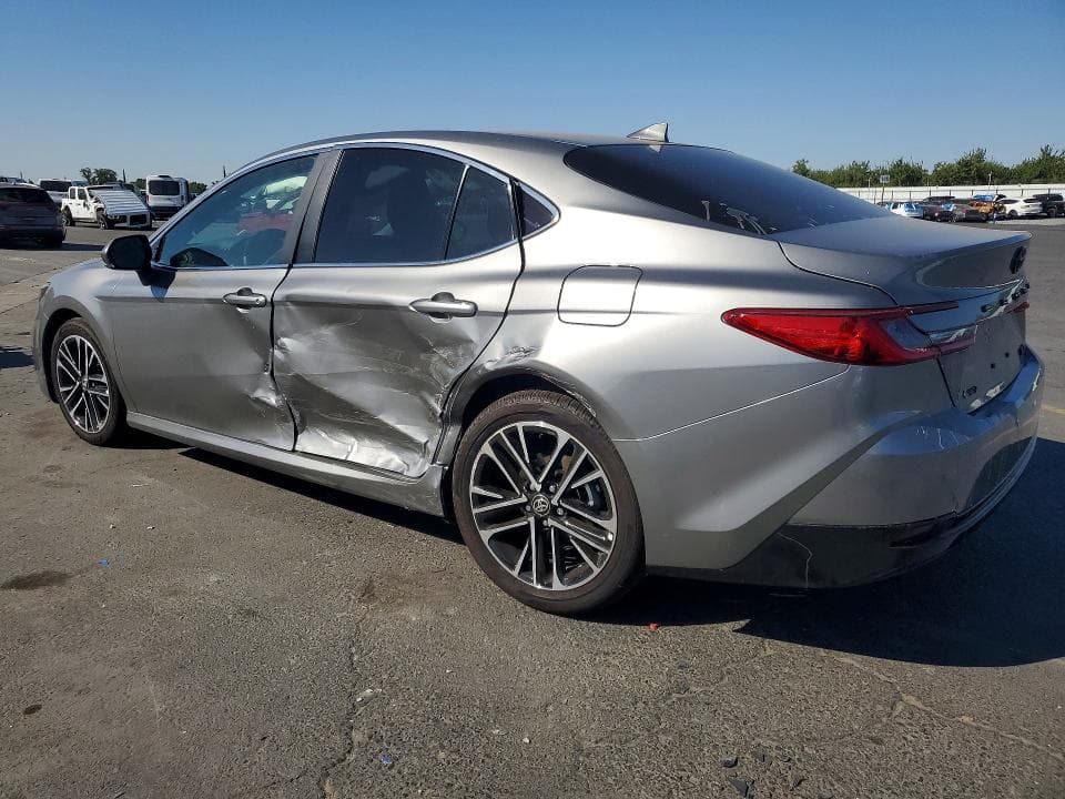 2026 TOYOTA CAMRY XLE 2