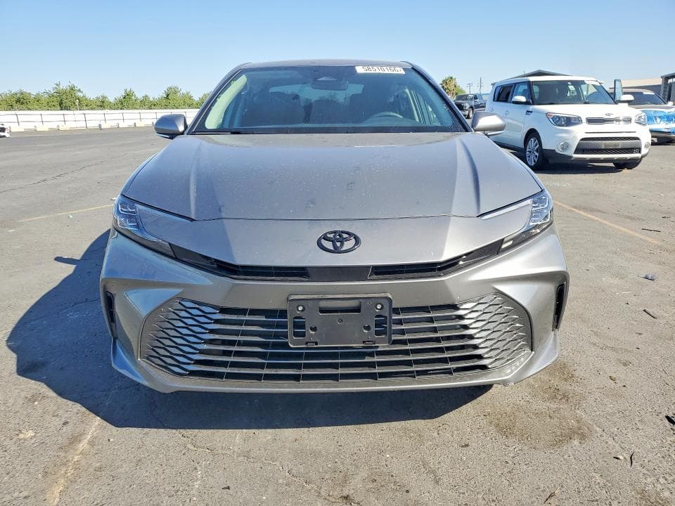 2026 TOYOTA CAMRY XLE 5