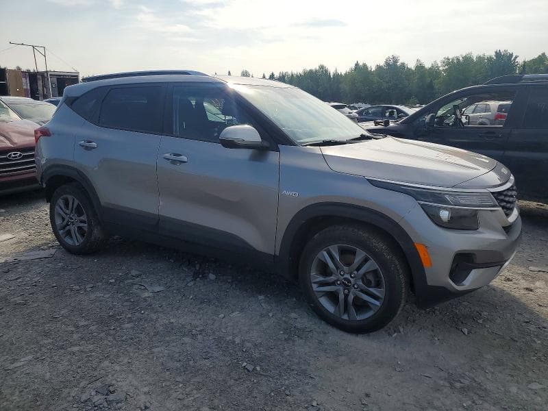 2022 KIA SELTOS LX 4