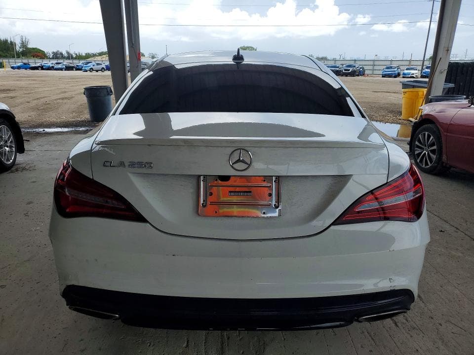 2019 MERCEDES-BENZ CLA 250 6