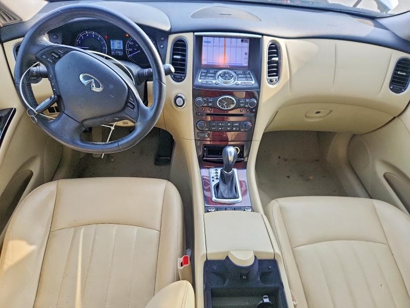 2017 INFINITI QX50 BASE 8