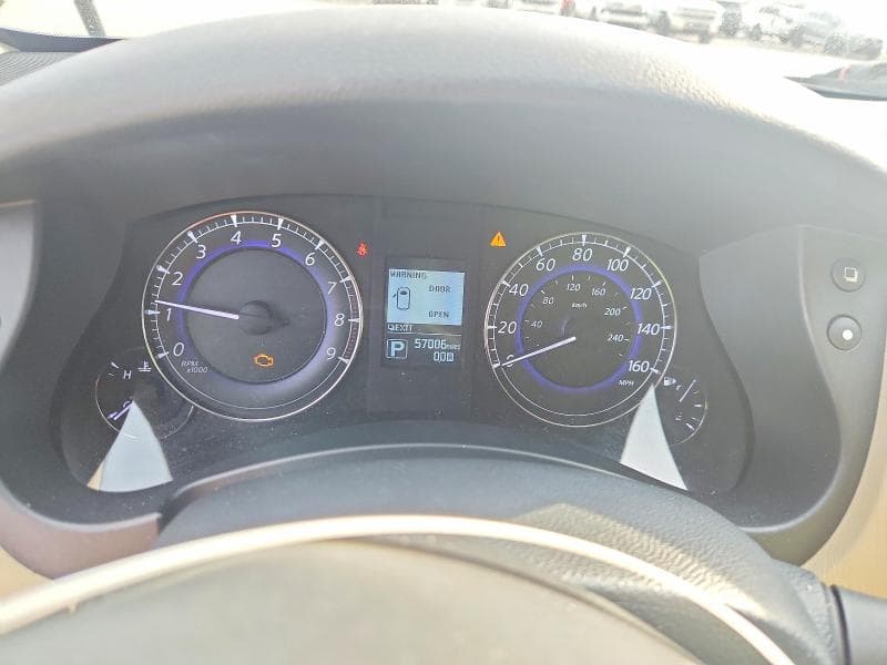 2017 INFINITI QX50 BASE 9