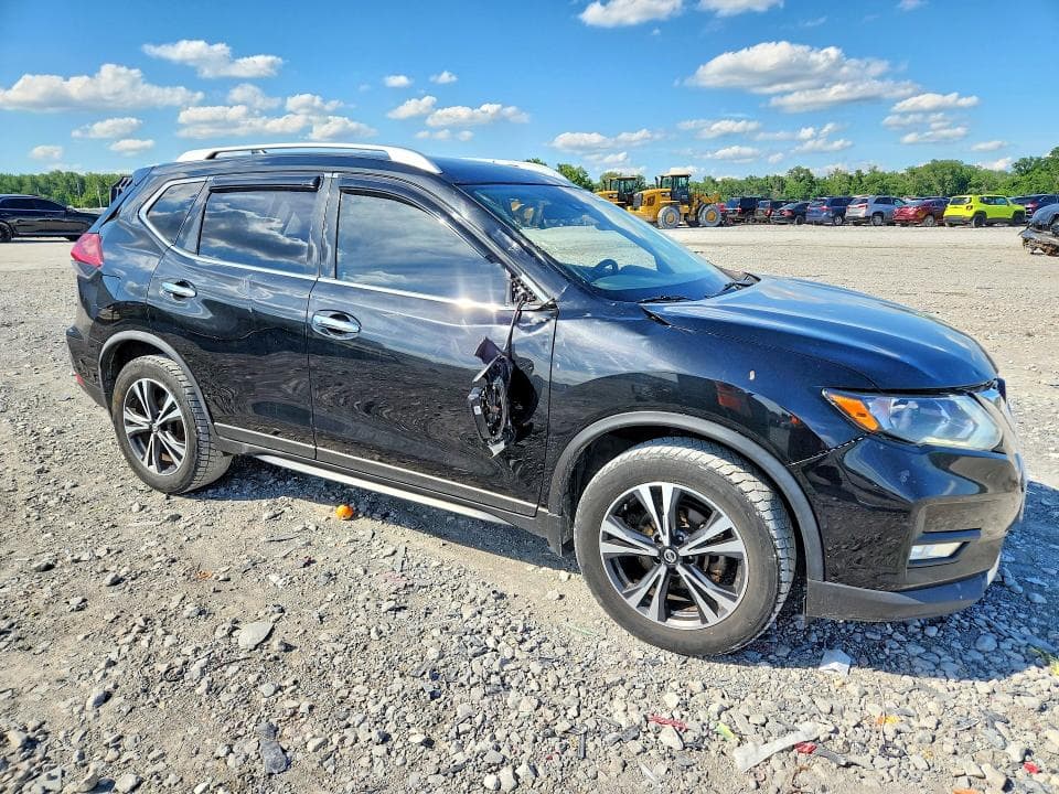 2020 NISSAN ROGUE SV 4