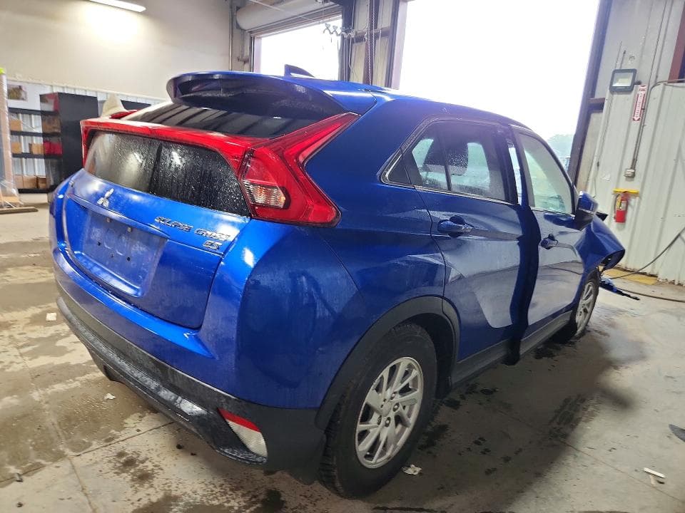 2018 MITSUBISHI ECLIPSE CROSS ES 3