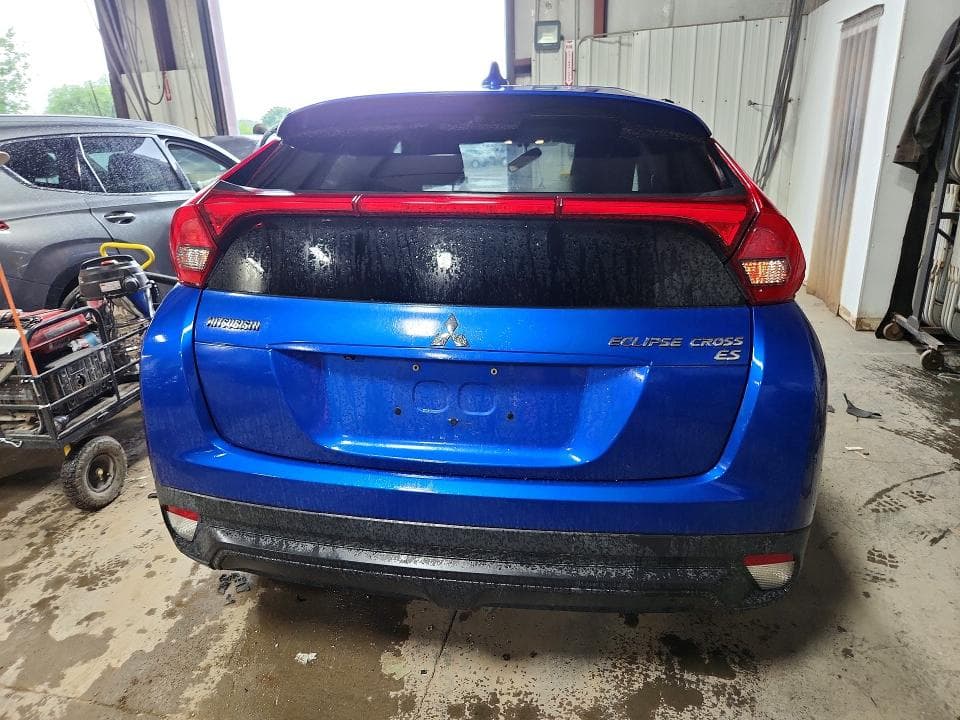 2018 MITSUBISHI ECLIPSE CROSS ES 6