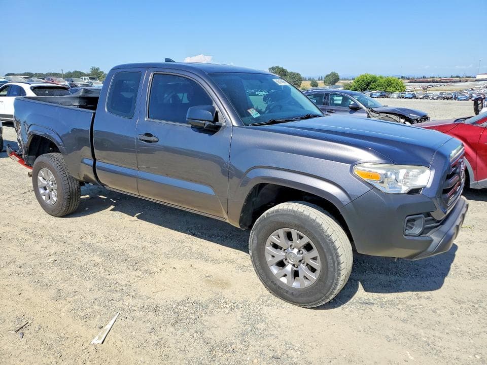 2017 TOYOTA TACOMA SR 4