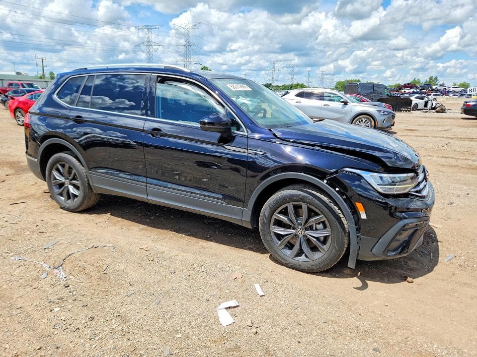 2022 VOLKSWAGEN TIGUAN SE 4