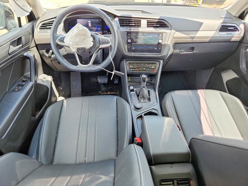2022 VOLKSWAGEN TIGUAN SE 8