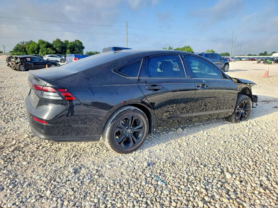 2025 HONDA ACCORD SE 3