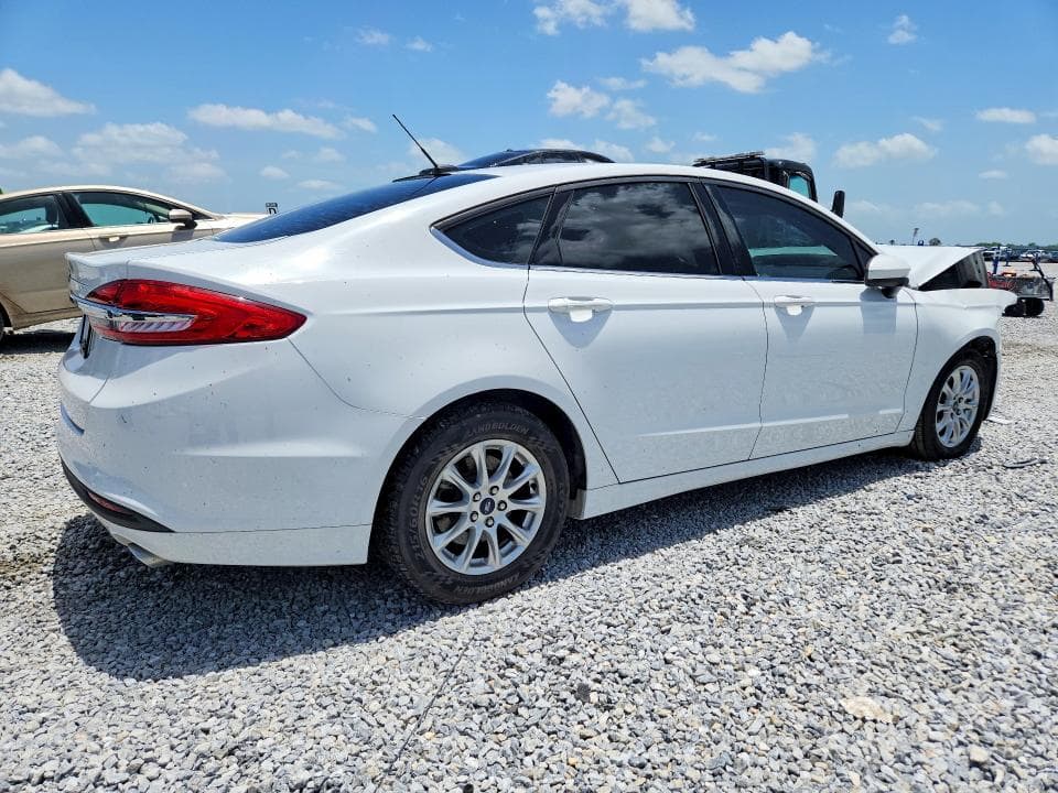 2018 FORD FUSION S 3